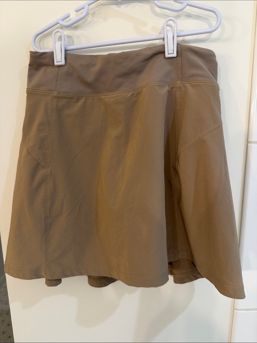 Athleta Girl School Day Skort, size Medium/8-10, brownstone beige